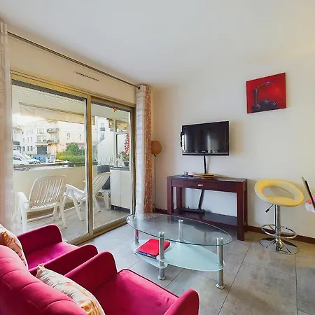 Centre Petit Juas Apartment